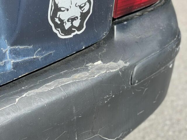 Синий Мазда 323, объемом двигателя 2 л и пробегом 240 тыс. км за 2500 $, фото 7 на Automoto.ua