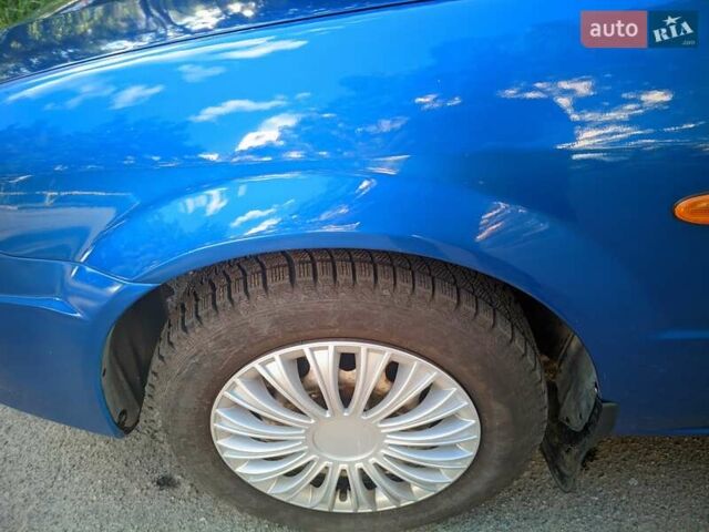 Синий Мазда 323, объемом двигателя 1.6 л и пробегом 407 тыс. км за 3200 $, фото 4 на Automoto.ua