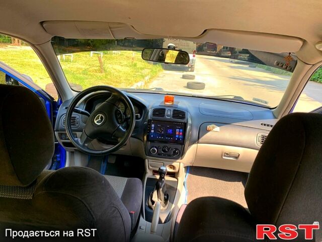 Синій Мазда 323, об'ємом двигуна 1.6 л та пробігом 270 тис. км за 3000 $, фото 1 на Automoto.ua