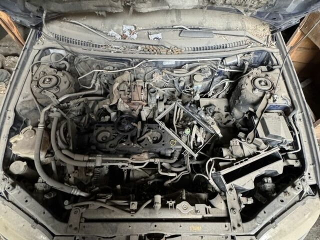 Синий Мазда 323, объемом двигателя 0 л и пробегом 200 тыс. км за 500 $, фото 1 на Automoto.ua