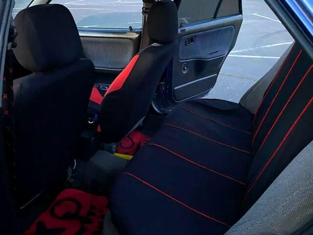 Синій Мазда 323, об'ємом двигуна 1.3 л та пробігом 0 тис. км за 1200 $, фото 2 на Automoto.ua