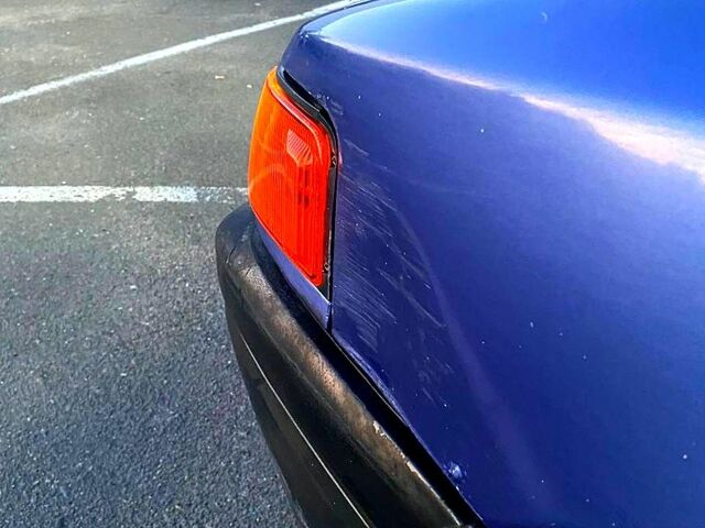 Синій Мазда 323, об'ємом двигуна 1.3 л та пробігом 0 тис. км за 1200 $, фото 5 на Automoto.ua