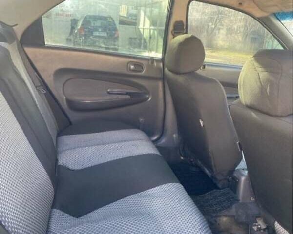 Синій Мазда 323, об'ємом двигуна 1.5 л та пробігом 478 тис. км за 1900 $, фото 2 на Automoto.ua