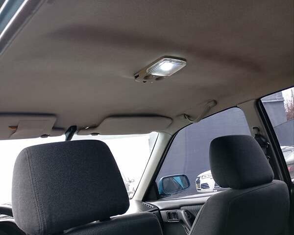 Синий Мазда 323, объемом двигателя 1.6 л и пробегом 159 тыс. км за 3000 $, фото 31 на Automoto.ua