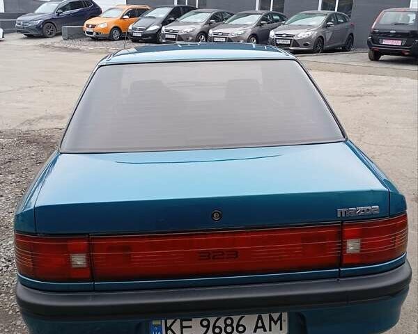 Синий Мазда 323, объемом двигателя 1.6 л и пробегом 159 тыс. км за 3000 $, фото 8 на Automoto.ua