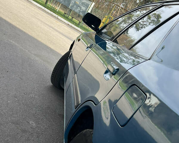 Синий Мазда 323, объемом двигателя 1.6 л и пробегом 250 тыс. км за 1900 $, фото 5 на Automoto.ua