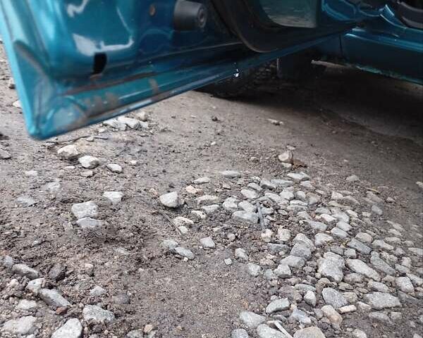 Синий Мазда 323, объемом двигателя 1.6 л и пробегом 159 тыс. км за 3000 $, фото 18 на Automoto.ua