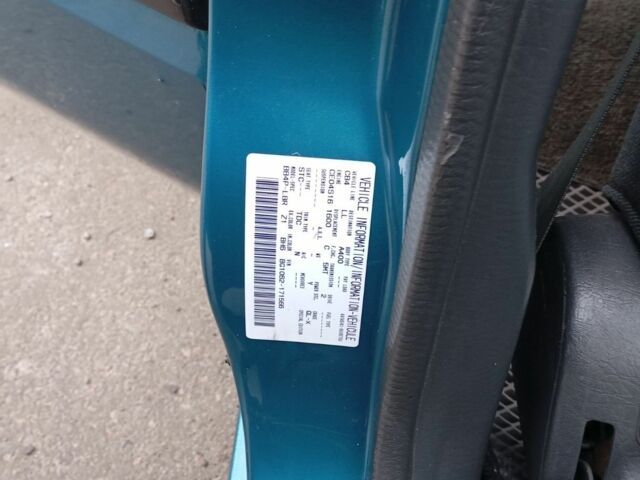 Синий Мазда 323, объемом двигателя 1.6 л и пробегом 160 тыс. км за 3000 $, фото 13 на Automoto.ua