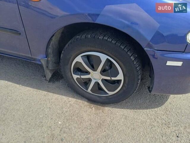 Синий Мазда 323, объемом двигателя 1.5 л и пробегом 295 тыс. км за 2300 $, фото 9 на Automoto.ua
