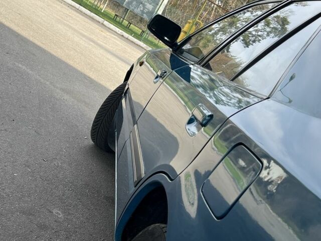 Синий Мазда 323, объемом двигателя 1.6 л и пробегом 250 тыс. км за 1900 $, фото 7 на Automoto.ua