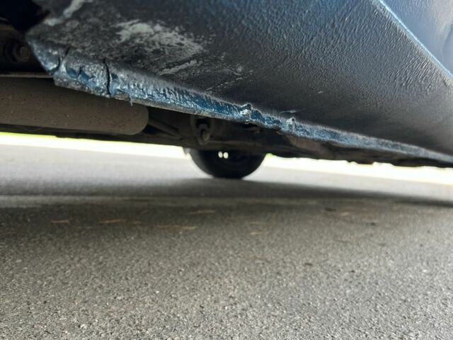 Синий Мазда 323, объемом двигателя 1.6 л и пробегом 250 тыс. км за 1900 $, фото 11 на Automoto.ua