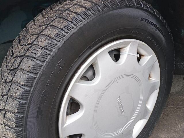 Синий Мазда 323, объемом двигателя 1.6 л и пробегом 160 тыс. км за 3000 $, фото 19 на Automoto.ua