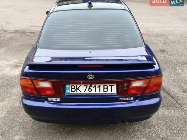 Синий Мазда 323, объемом двигателя 1.5 л и пробегом 342 тыс. км за 2600 $, фото 10 на Automoto.ua