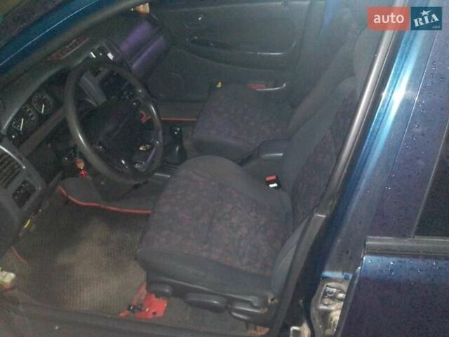 Синій Мазда 323, об'ємом двигуна 1.5 л та пробігом 309 тис. км за 2750 $, фото 8 на Automoto.ua