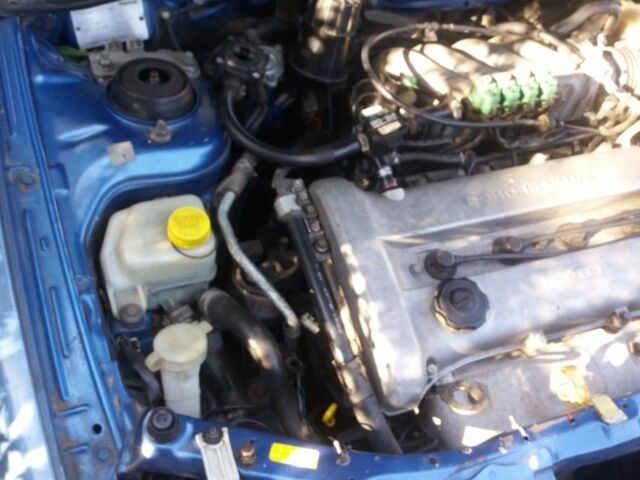 Синій Мазда 323, об'ємом двигуна 1.8 л та пробігом 340 тис. км за 2200 $, фото 8 на Automoto.ua