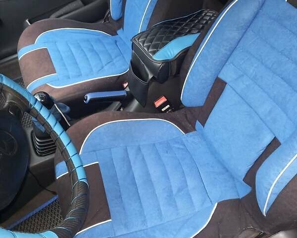 Синій Мазда 323, об'ємом двигуна 1.5 л та пробігом 300 тис. км за 2600 $, фото 11 на Automoto.ua