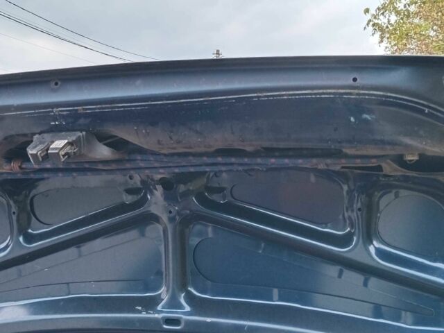 Синий Мазда 323, объемом двигателя 1.5 л и пробегом 74 тыс. км за 1950 $, фото 11 на Automoto.ua