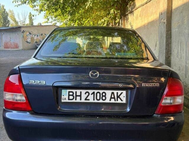 Синий Мазда 323, объемом двигателя 1.6 л и пробегом 400 тыс. км за 2200 $, фото 2 на Automoto.ua
