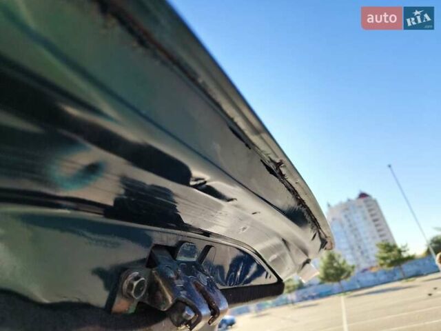 Зеленый Мазда 323, объемом двигателя 1.5 л и пробегом 433 тыс. км за 2700 $, фото 5 на Automoto.ua