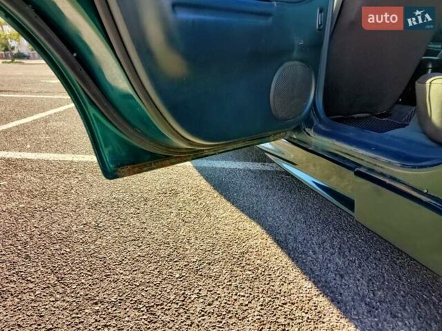 Зеленый Мазда 323, объемом двигателя 1.5 л и пробегом 433 тыс. км за 2700 $, фото 18 на Automoto.ua