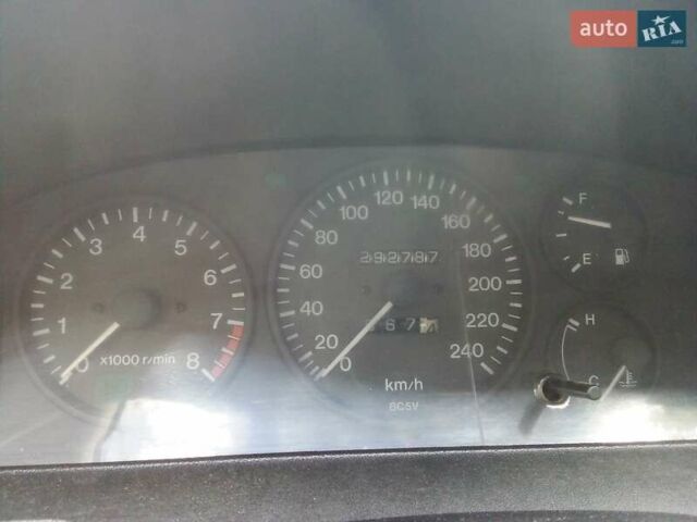 Зеленый Мазда 323, объемом двигателя 1.8 л и пробегом 320 тыс. км за 1700 $, фото 1 на Automoto.ua