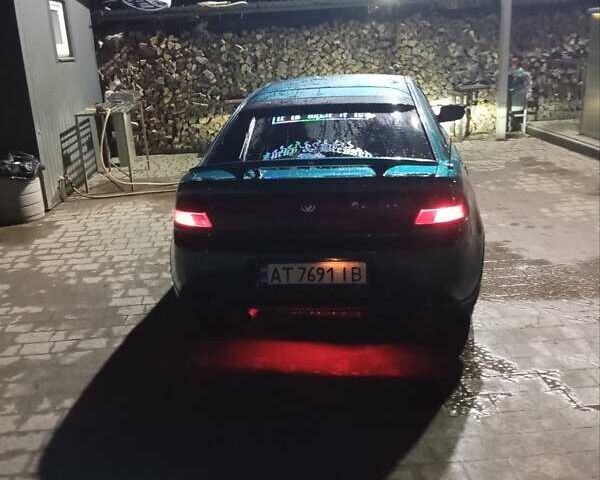 Зеленый Мазда 323, объемом двигателя 1.5 л и пробегом 350 тыс. км за 2750 $, фото 1 на Automoto.ua