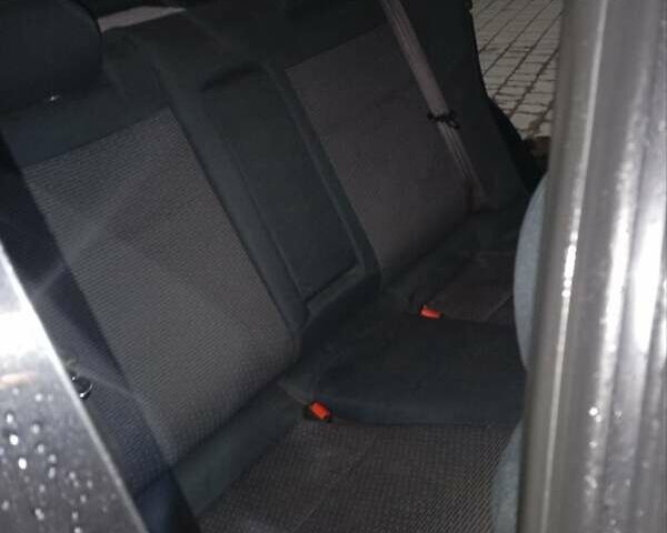 Зеленый Мазда 323, объемом двигателя 1.5 л и пробегом 350 тыс. км за 2750 $, фото 10 на Automoto.ua