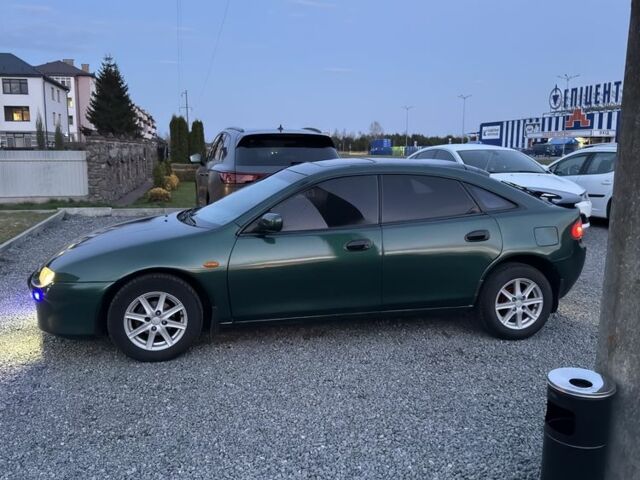 Зеленый Мазда 323, объемом двигателя 1.5 л и пробегом 451 тыс. км за 2600 $, фото 4 на Automoto.ua