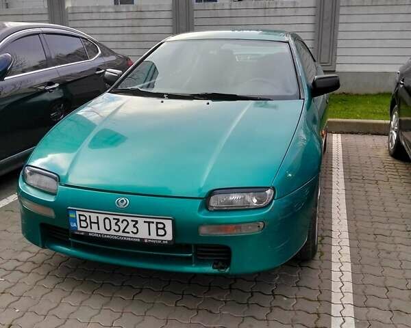 Зеленый Мазда 323, объемом двигателя 1.8 л и пробегом 161 тыс. км за 3200 $, фото 7 на Automoto.ua