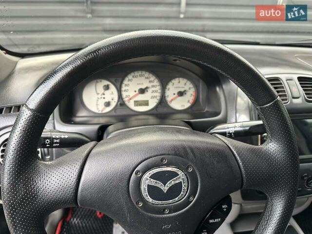 Зеленый Мазда 323, объемом двигателя 1.6 л и пробегом 230 тыс. км за 3000 $, фото 9 на Automoto.ua