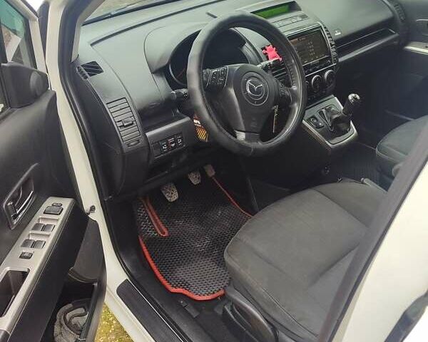 Мазда 5 2008 у Волочиске на Automoto.ua Білий Мазда 5, об'ємом двигуна 2 л та пробігом 180 тис. км за 6000 $, фото 7 на Automoto.ua