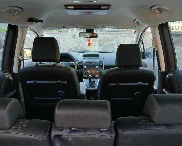 Білий Мазда 5, об'ємом двигуна 2 л та пробігом 279 тис. км за 5800 $, фото 3 на Automoto.ua