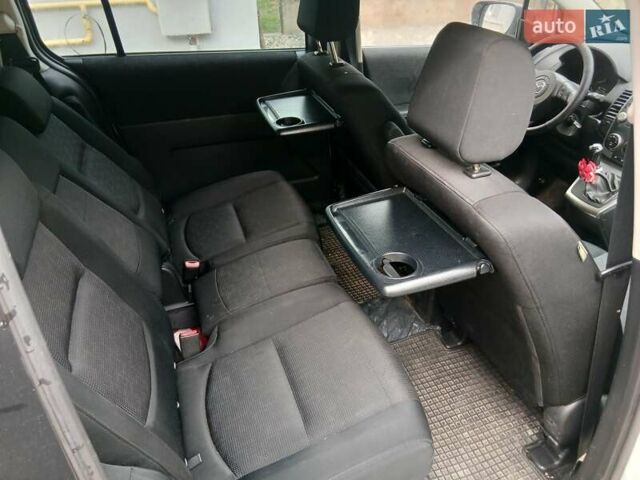 Білий Мазда 5, об'ємом двигуна 2 л та пробігом 279 тис. км за 5800 $, фото 12 на Automoto.ua