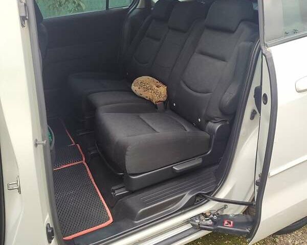 Мазда 5 2008 у Волочиске на Automoto.ua Білий Мазда 5, об'ємом двигуна 2 л та пробігом 180 тис. км за 6000 $, фото 8 на Automoto.ua