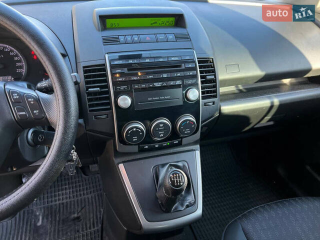 Белый Мазда 5, объемом двигателя 2 л и пробегом 177 тыс. км за 5999 $, фото 3 на Automoto.ua