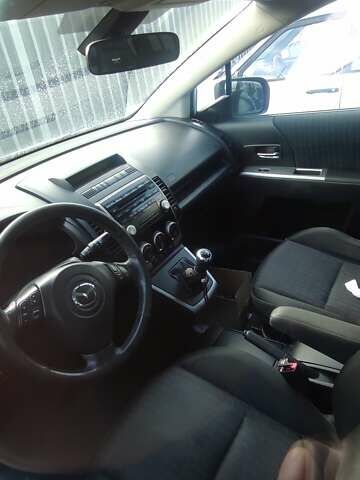 Білий Мазда 5, об'ємом двигуна 2 л та пробігом 203 тис. км за 5400 $, фото 2 на Automoto.ua