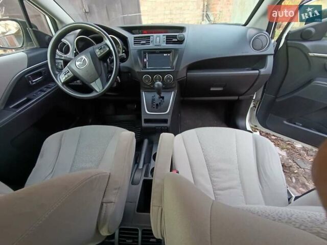 Білий Мазда 5, об'ємом двигуна 2.49 л та пробігом 170 тис. км за 6750 $, фото 10 на Automoto.ua