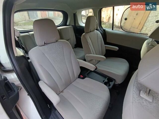 Білий Мазда 5, об'ємом двигуна 2.49 л та пробігом 170 тис. км за 6750 $, фото 9 на Automoto.ua