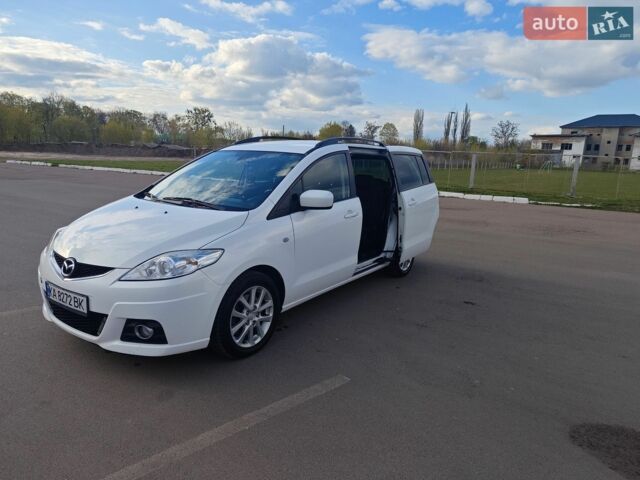 Білий Мазда 5, об'ємом двигуна 2 л та пробігом 277 тис. км за 7500 $, фото 6 на Automoto.ua