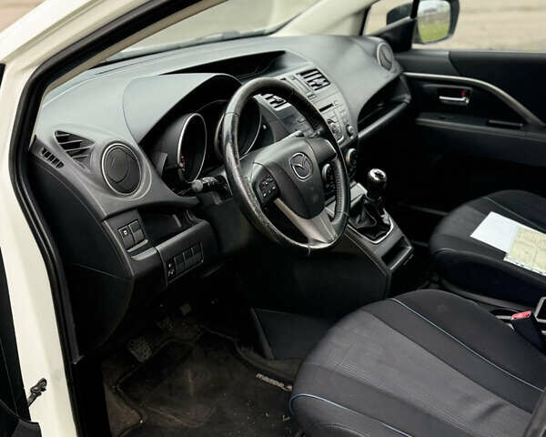 Белый Мазда 5, объемом двигателя 1.8 л и пробегом 220 тыс. км за 6800 $, фото 6 на Automoto.ua