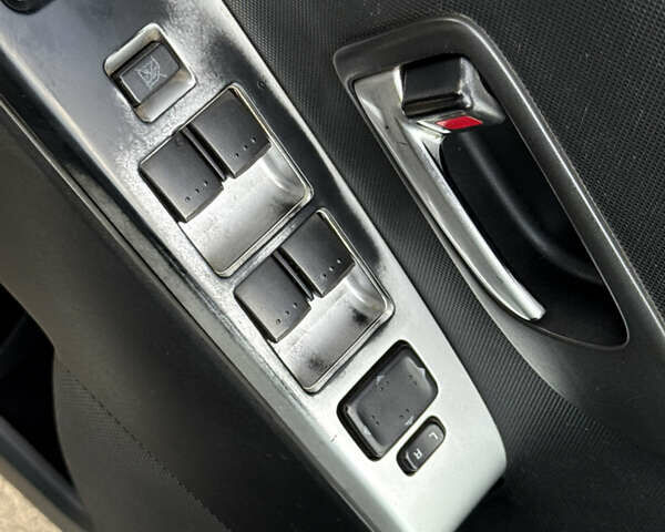 Бежевий Мазда 5, об'ємом двигуна 2 л та пробігом 287 тис. км за 5950 $, фото 31 на Automoto.ua