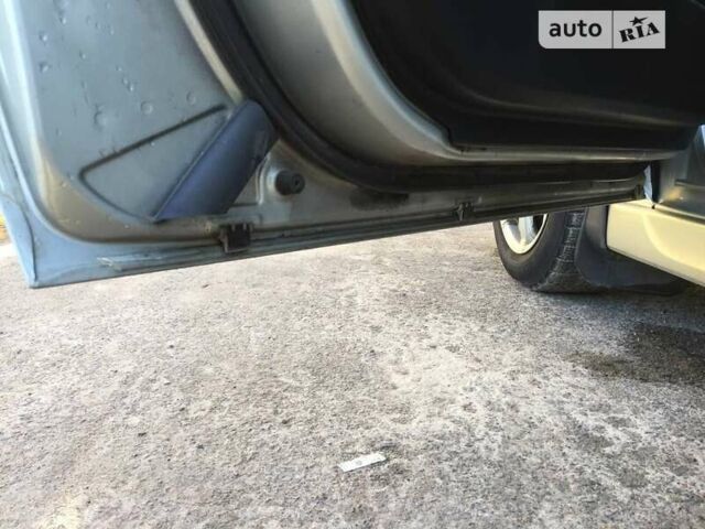 Бежевый Мазда 5, объемом двигателя 2 л и пробегом 323 тыс. км за 4200 $, фото 24 на Automoto.ua