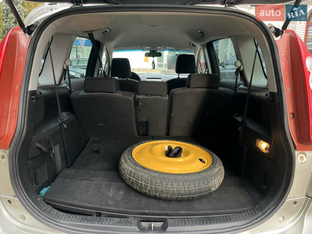 Бежевый Мазда 5, объемом двигателя 1.8 л и пробегом 286 тыс. км за 5200 $, фото 20 на Automoto.ua