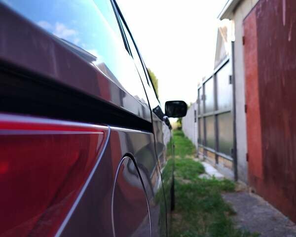 Бежевий Мазда 5, об'ємом двигуна 1.56 л та пробігом 430 тис. км за 8000 $, фото 2 на Automoto.ua
