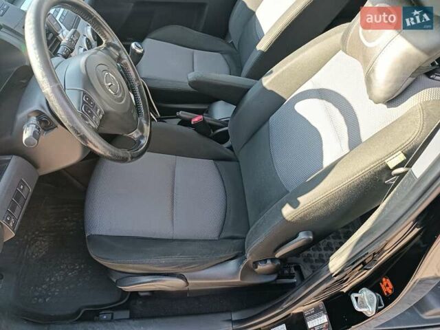Черный Мазда 5, объемом двигателя 2 л и пробегом 218 тыс. км за 5200 $, фото 25 на Automoto.ua