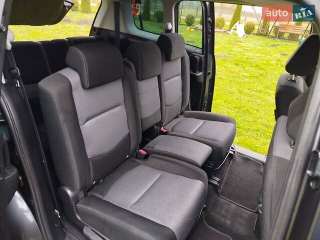 Чорний Мазда 5, об'ємом двигуна 2 л та пробігом 188 тис. км за 3950 $, фото 18 на Automoto.ua