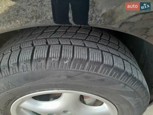 Чорний Мазда 5, об'ємом двигуна 1.8 л та пробігом 245 тис. км за 4650 $, фото 8 на Automoto.ua