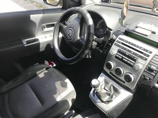 Черный Мазда 5, объемом двигателя 2 л и пробегом 278 тыс. км за 3800 $, фото 4 на Automoto.ua