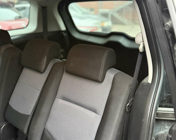 Черный Мазда 5, объемом двигателя 2 л и пробегом 280 тыс. км за 2700 $, фото 12 на Automoto.ua