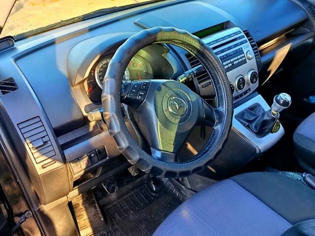 Чорний Мазда 5, об'ємом двигуна 2 л та пробігом 280 тис. км за 4300 $, фото 4 на Automoto.ua